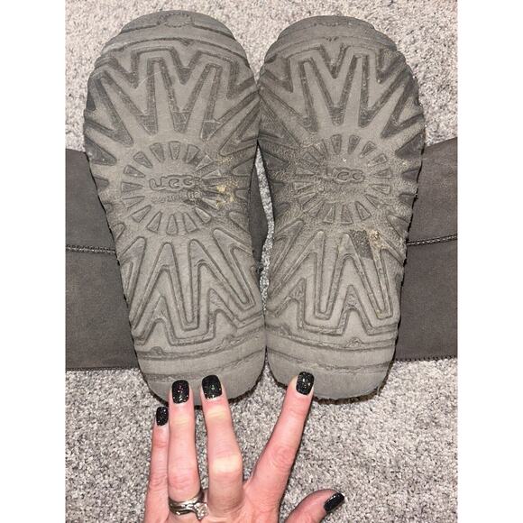 UGG Womens Classic Short Gray Suede Fur Lined Cozy Boots 5825 Size 6 - Picture 8 of 9